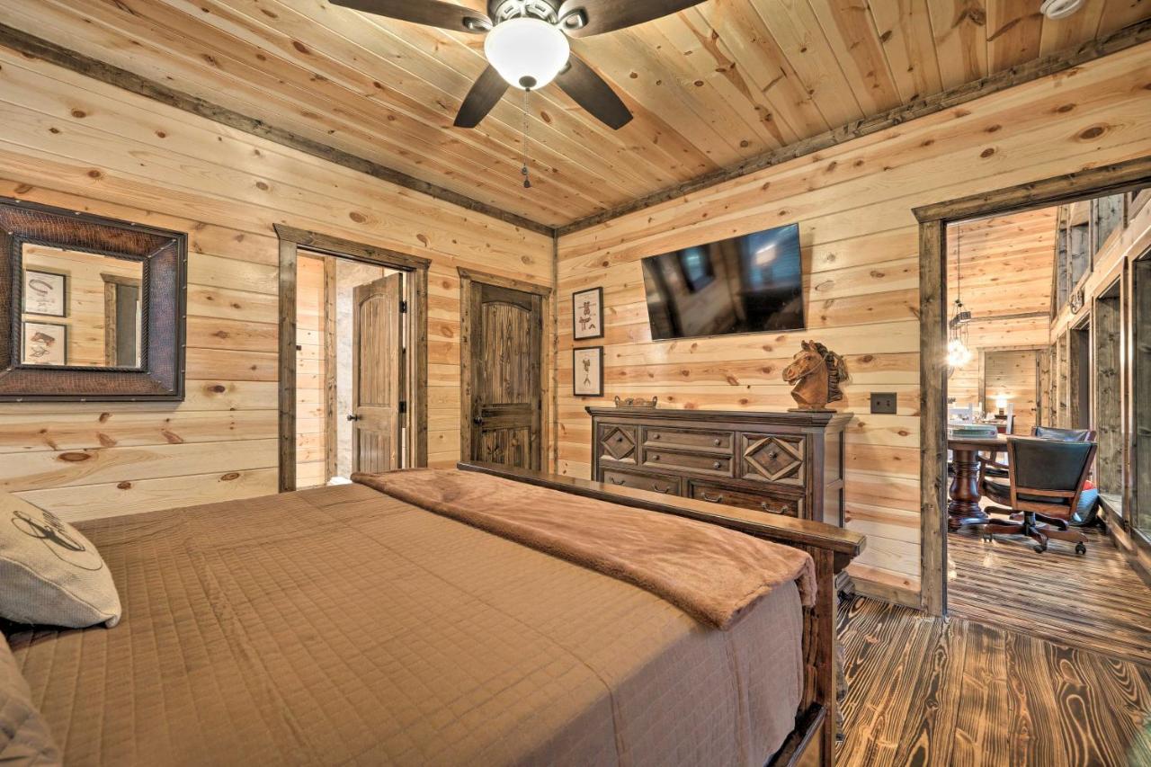 Broken Bow Cabin Deck With Hot Tub And Pool Table! Εξωτερικό φωτογραφία