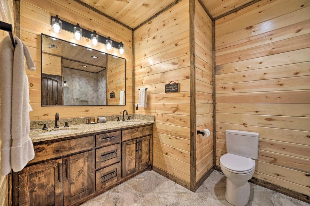 Broken Bow Cabin Deck With Hot Tub And Pool Table! Εξωτερικό φωτογραφία